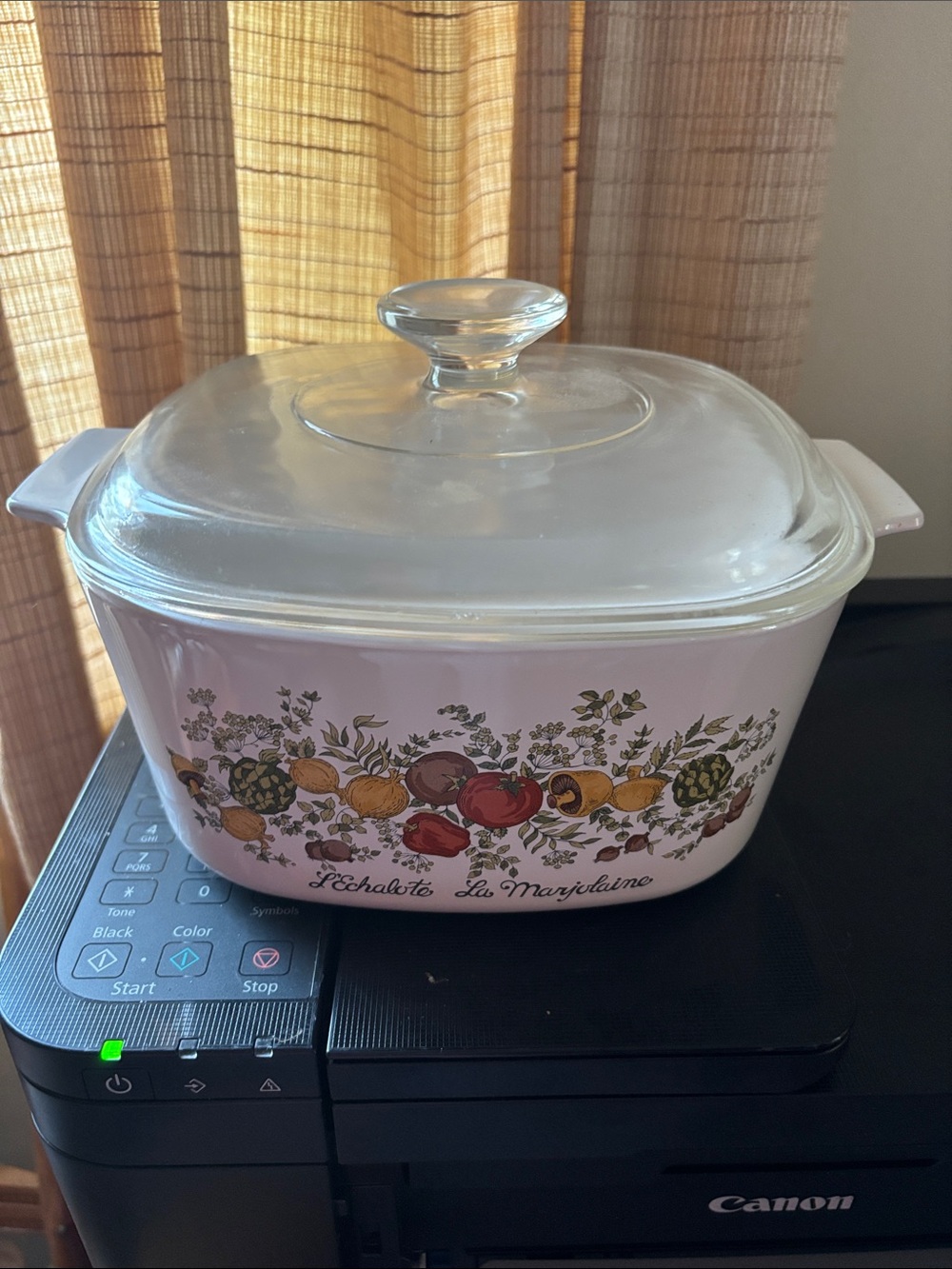 CorningWare Spice of Life 3 quart covered casserole